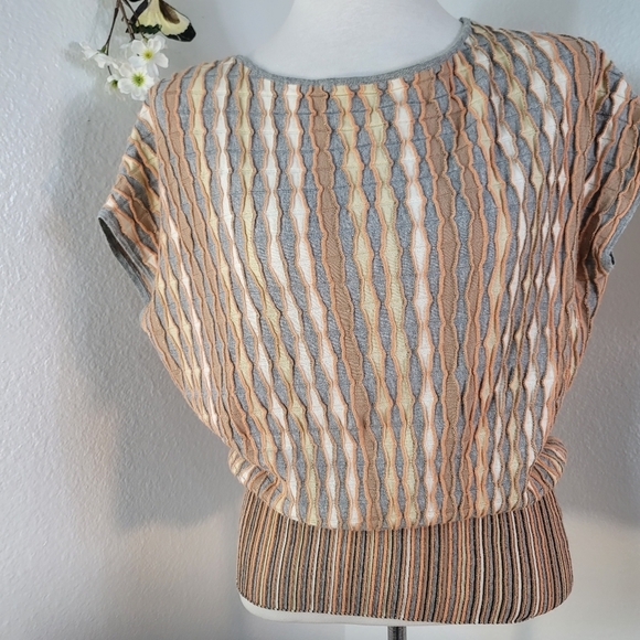 ANTHROPOLOGIE NESSA PULLOVER BY MOTH ORANGE TEXTURED SHORT SLEEVE TOP SZ SMALL - Picture 6 of 16
